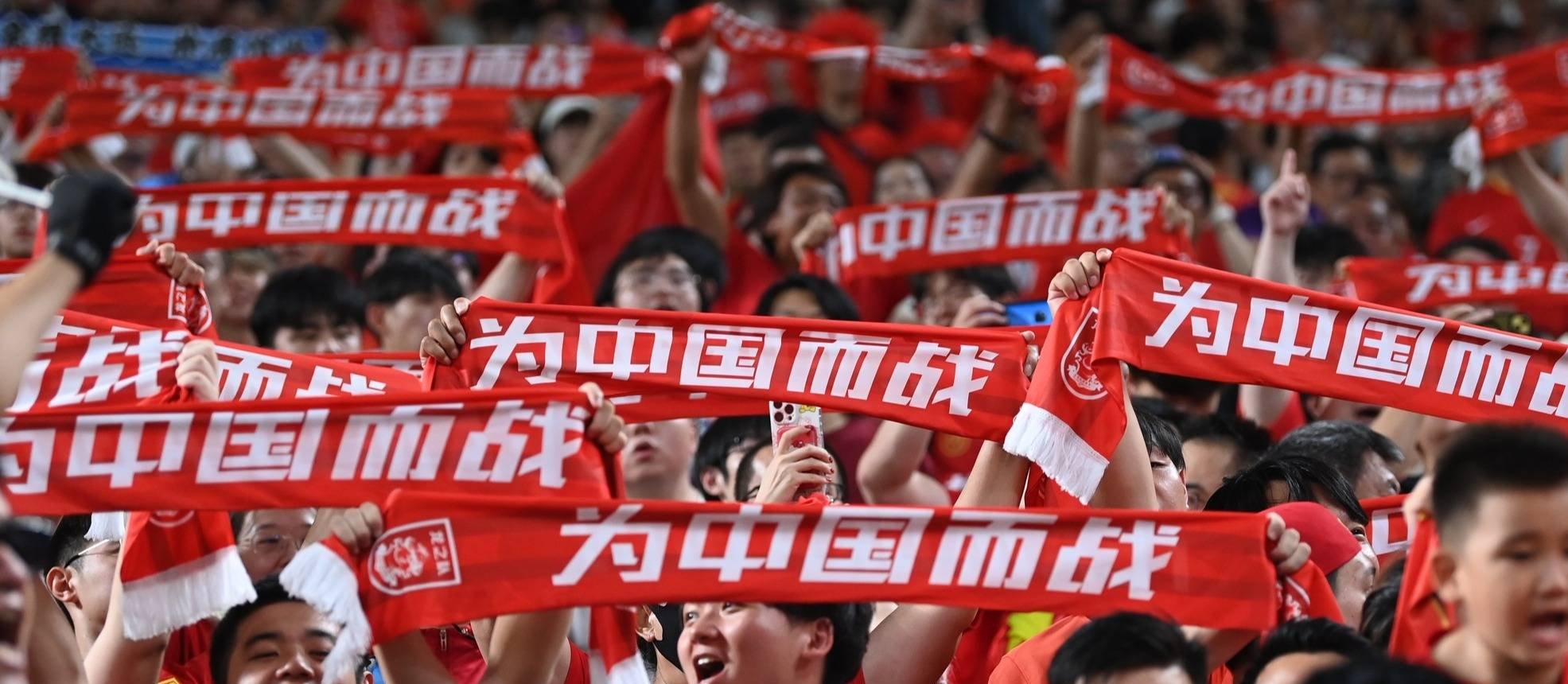 爱游戏网页版入口-足球比赛：擦出火花，胜者笑到最后