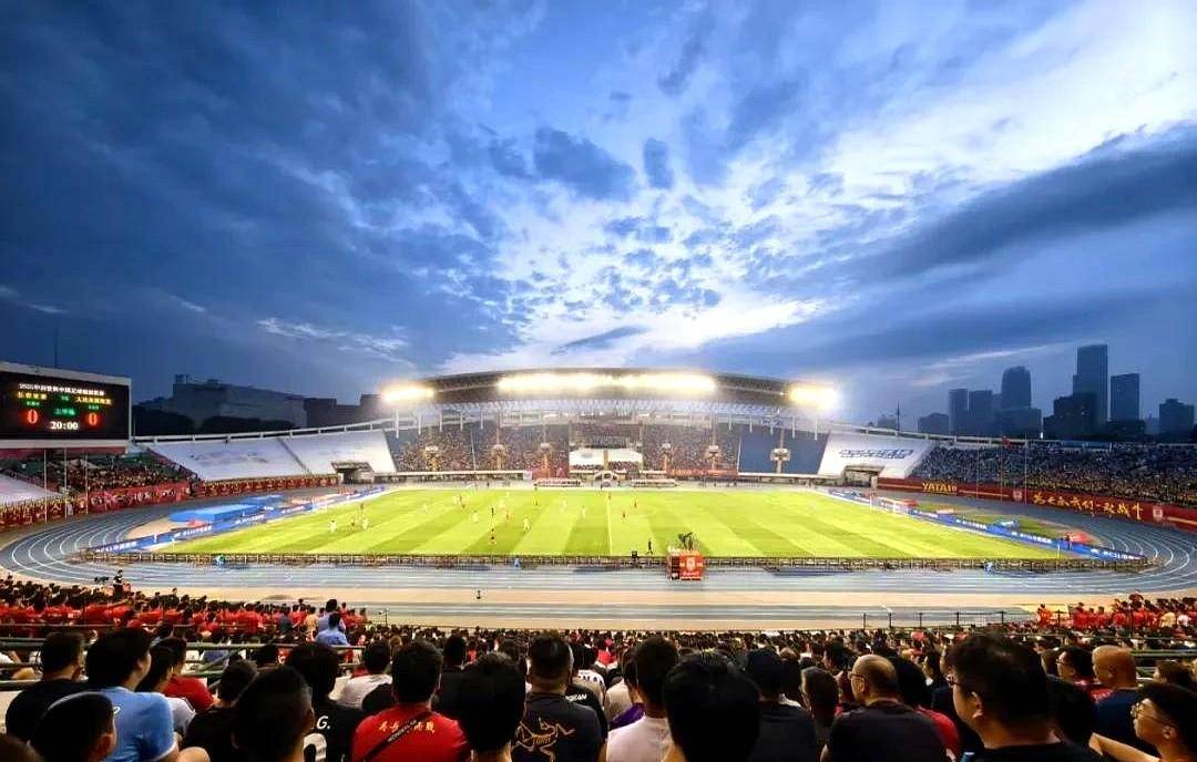 关于长春亚泰客场作战，面对江苏苏宁强硬防线的信息
