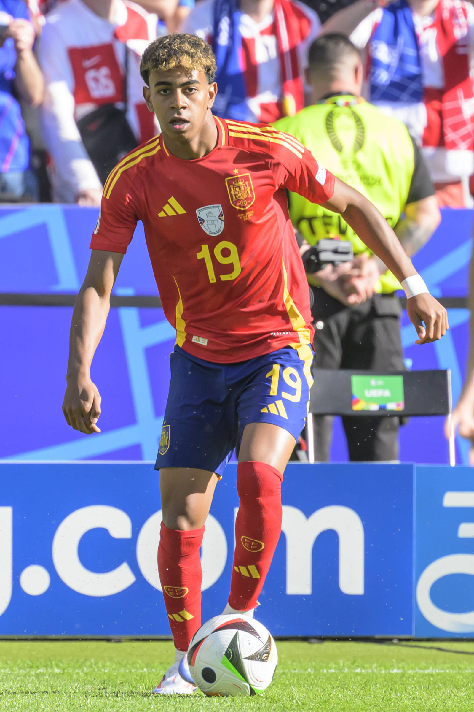 关于西班牙国家队成绩下滑，欧洲杯预选赛困难重重的信息